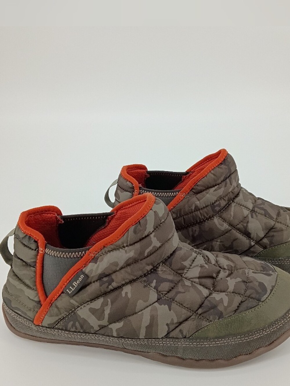 L.L. Bean Men's Quilted Puffer Booties US 9 Camo Orange Gorpcore Cozy Cabincore